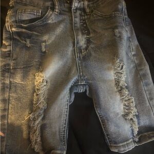 Boys6yeqrs old shorts